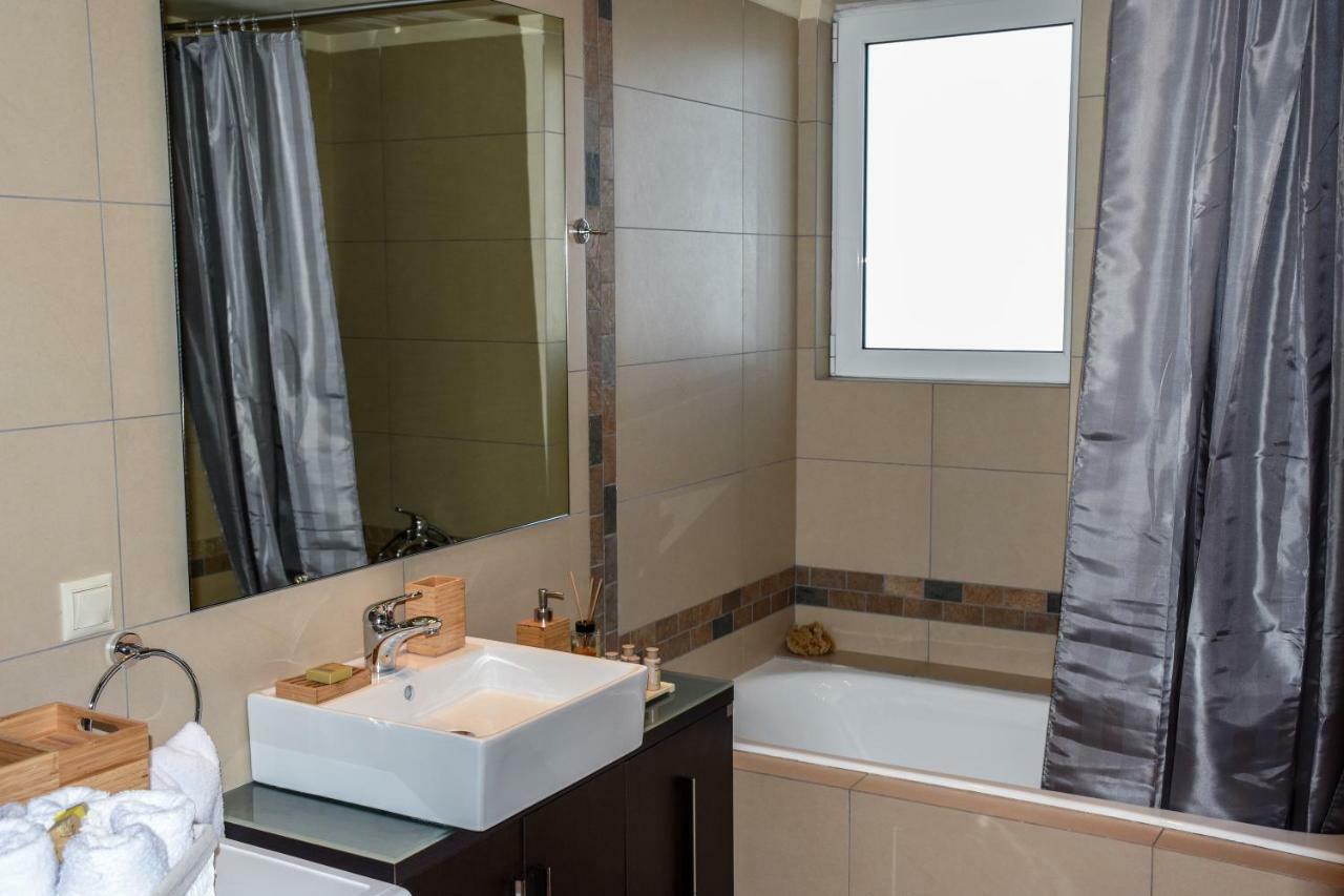 Boutique Penthouse Next To Stavros Niarchos Foundation Apartment เอเธนส์ ภายนอก รูปภาพ